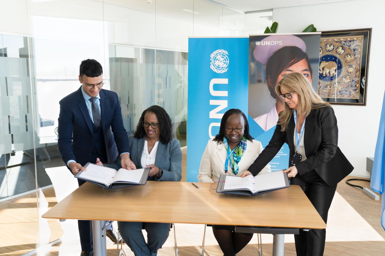 An agreement is signed between Sint Maarten and the United Nations Office for Project Services (UNOPS)
