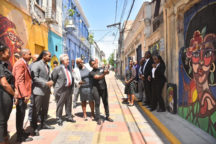 UN Secretary-General António Guterres toured the mural and street art of downtown Kingston, Jamaica.